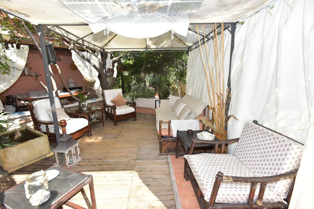 Bed & Breakfast Yin & Yang San Pantaleo Kültér fotó