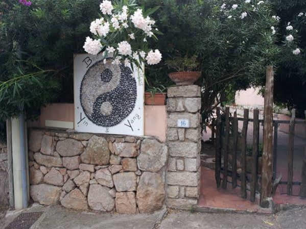 Bed & Breakfast Yin & Yang San Pantaleo Kültér fotó