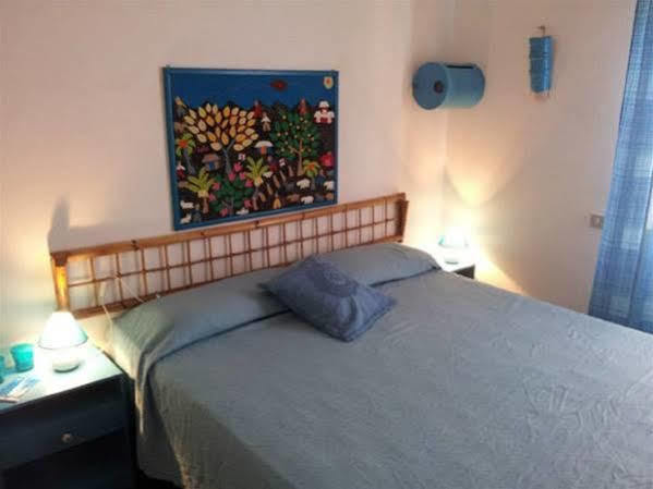 Bed & Breakfast Yin & Yang San Pantaleo Kültér fotó